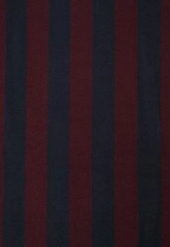 Prix Préférentiel Pier One BEACH TOWEL 180x100CM 500 GSM - Serviette de plage linge de bain rayures homme 9 Prix Préférentiel Pier One BEACH TOWEL 180x100CM 500 GSM - Serviette de plage linge de bain rayures homme -Promos Pier One Boutique 4df1b9335fb2418c98e0b87939c2b6ba