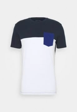 Pier One Prix Légers T-shirt imprimé t-shirts col rond homme -Promos Pier One Boutique 4eb06cedbc294eff9c3f506ddec948cb