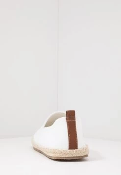 Pier One Qualité Garantie RENA ESPADRILLE UNISEX - Espadrilles chaussures basses rond 18 Pier One Qualité Garantie RENA ESPADRILLE UNISEX - Espadrilles chaussures basses rond -Promos Pier One Boutique 4f1c7dae0cbb47efaca02a71fb79d125