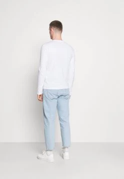 Pier One 5 PACK - T-shirt à manches longues Prix Exclusifs t-shirts col rond homme -Promos Pier One Boutique 501e285d599547fa8b3d97a7168757c4