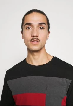 Pier One T-shirt basique Prix Bradés t-shirts col rond homme -Promos Pier One Boutique 50846db8a23b4c719481f446a2c7f1f3