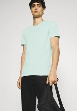 Pier One 5 PACK - T-shirt basique Un Tarif Préférentiel t-shirts col rond homme -Promos Pier One Boutique 52b2ddd524c94bd99c26313c349df6cc