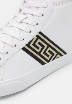 Pier One Prix Raisonnable Baskets montantes sneakers rond homme 14 Pier One Prix Raisonnable Baskets montantes sneakers rond homme -Promos Pier One Boutique 53e4b8cfb95941cf805ce22b4826d804