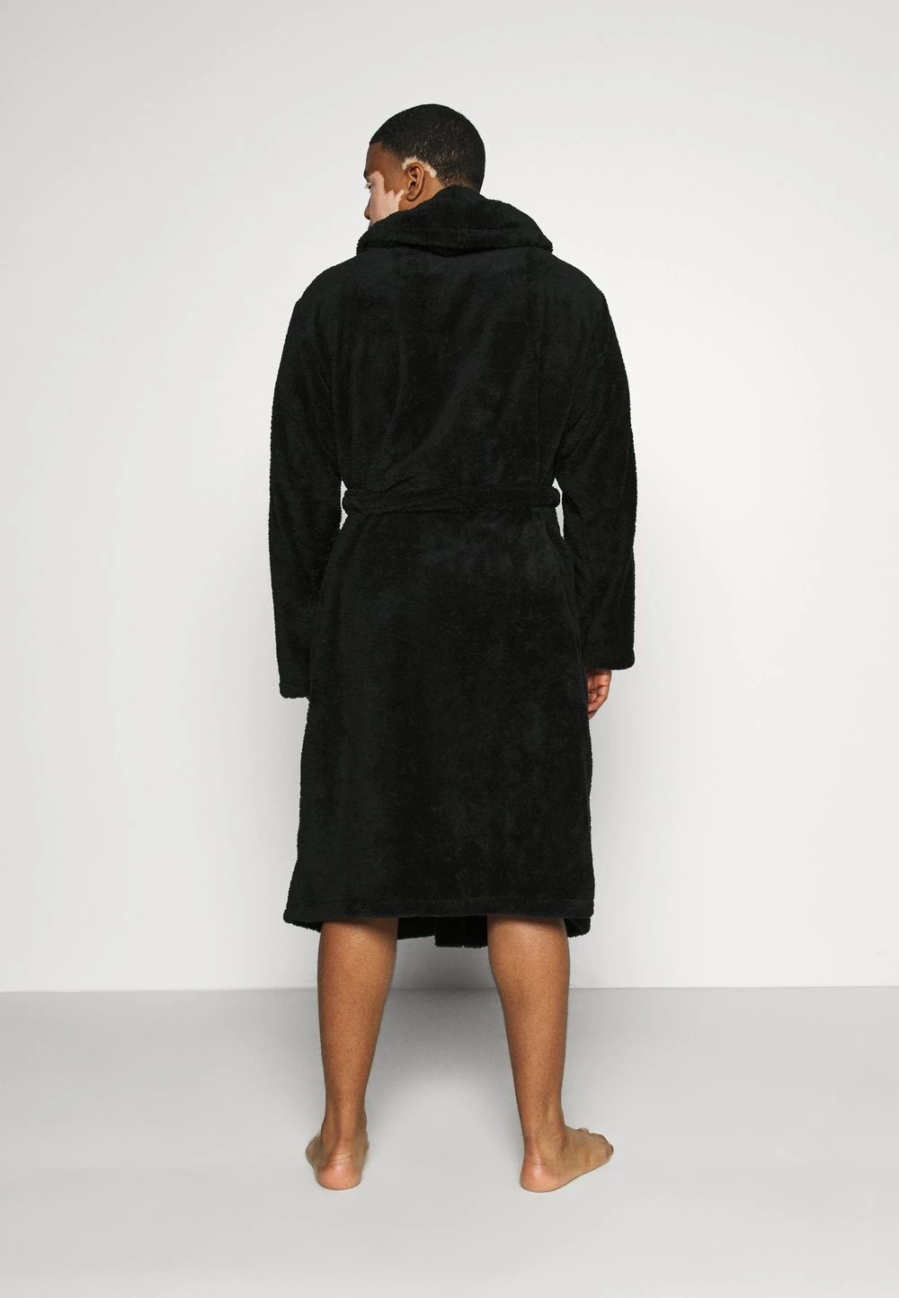 Pier One Qualité Garantie Peignoir sous-vêtements & chaussettes capuche homme 5 Pier One Qualité Garantie Peignoir sous-vêtements & chaussettes capuche homme – Image 3