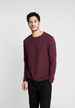 Rabais Pier One T-shirt Ă manches longues t-shirts col rond homme