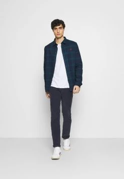 Pier One Chemise Se Vend Bas Prix chemises col kent homme -Promos Pier One Boutique 55f2ac48a5ab48c486122bf300725906