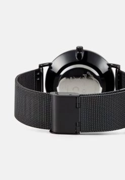 Promos Pier One Montre montres et bijoux couleur unie homme 8 Promos Pier One Montre montres et bijoux couleur unie homme -Promos Pier One Boutique 55f3e62e0eb04a4b82f1b9f7037271a1