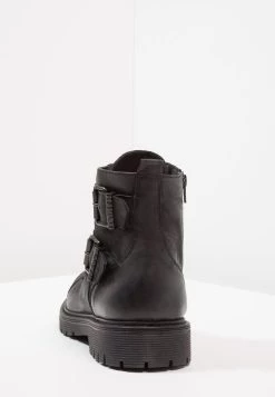En Remise Pier One Bottines à lacets boots et bottes rond homme 11 En Remise Pier One Bottines à lacets boots et bottes rond homme -Promos Pier One Boutique 5a460cf6c31741268643c0bc76d5973f
