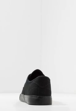 Prix Raisonnable Pier One UNISEX - Baskets basses baskets & sneakers rond homme -Promos Pier One Boutique 5ac64059aff84a05a80323a5a162e242