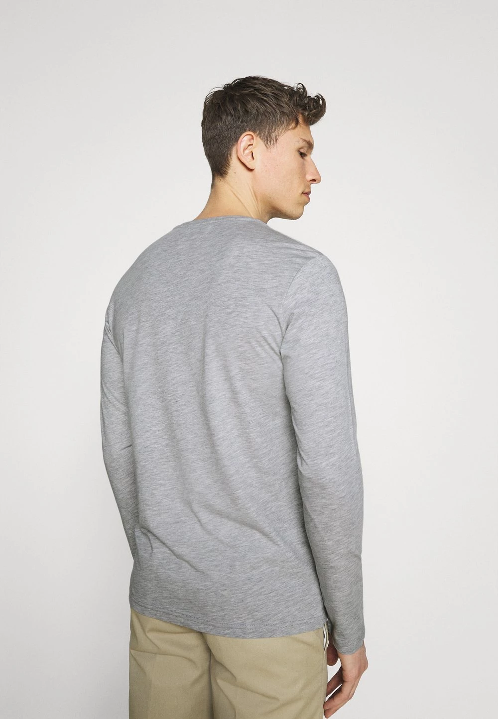 Prix Cassé Pier One 2 PACK - T-shirt à manches longues t-shirts col rond homme 5 Prix Cassé Pier One 2 PACK - T-shirt à manches longues t-shirts col rond homme – Image 3