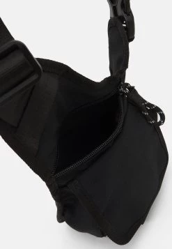 Pier One Rabais UNISEX - Sac bandoulière sacs et bagages fermeture à clip -Promos Pier One Boutique 5da9a05a6c19464ba74432ef55ebc801