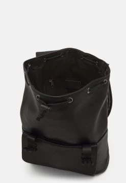 Pier One UNISEX - Sac à dos Prix Sacrifiés sacs et bagages compartiment pour téléphone portable -Promos Pier One Boutique 5f27933b129045e8bd6b3b078684ad69