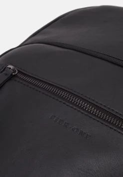 Pier One Prix Imbattable UNISEX - Sac à dos sacs compartiment pour pc portable 11 Pier One Prix Imbattable UNISEX - Sac à dos sacs compartiment pour pc portable -Promos Pier One Boutique 6559a72e88ab43c38b7125720c621e09