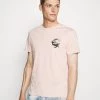 Prix De Rêve Pier One T-shirt imprimé t-shirts col rond homme 2 Prix De Rêve Pier One T-shirt imprimé t-shirts col rond homme -Promos Pier One Boutique 66b1cbb1cdff40d9b8bef2f634ce365b
