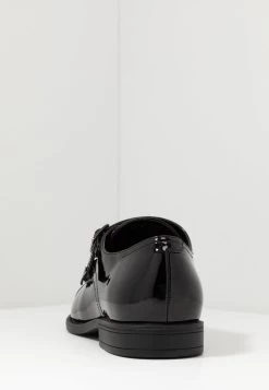 Pier One Prix De Rêve Mocassins mocassins et loafers rond homme -Promos Pier One Boutique 68fbf9a832db490f88980c57dae44d8c