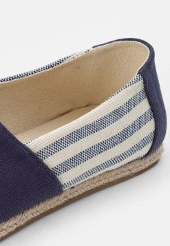 Pier One Prix Gelé Espadrilles rond unisex -Promos Pier One Boutique 69314eaa0e424f77864e97404b066aea