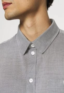 Vendre Pier One Chemise chemises col kent homme -Promos Pier One Boutique 6a0670e5ad034385856c43a2e4ea5646