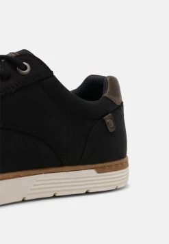 Pier One Baskets basses Pas Cher sneakers rond homme -Promos Pier One Boutique 6f2b0bf9af714cefb7e758e5e28f6c5b