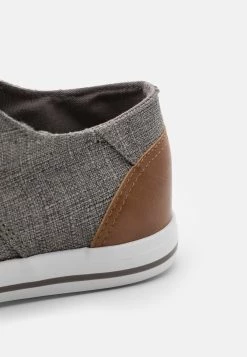 Pier One Prix Affortable Chaussures à lacets derbies et richelieus rond homme -Promos Pier One Boutique 7084c07d5dfa4b17b8a7013362a1857a