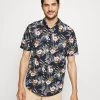 Pier One Chemise Soldes En Ligne chemises col kent homme -Promos Pier One Boutique 767a27c071e6413882dc1fa04976a61a
