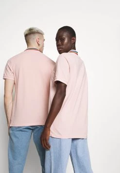 Plus Bas Prix De Vente Pier One PRIDE - Polo t-shirts col polo homme 10 Plus Bas Prix De Vente Pier One PRIDE - Polo t-shirts col polo homme -Promos Pier One Boutique 78319c72665d4e5ba7b1e7006c761aed