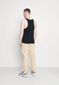 En Remise Pier One Débardeur t-shirts col rond homme -Promos Pier One Boutique 7addba5789c34fdaaf1c808ba9f77756