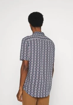 Prix Aimable Pier One Chemise chemises col revers homme -Promos Pier One Boutique 7c1cd677948e49779e3bc65698c68425