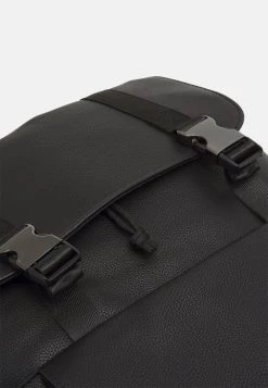 Pier One UNISEX - Sac à dos Prix Sacrifiés sacs et bagages compartiment pour téléphone portable -Promos Pier One Boutique 7cc8507be5b9422099f116d676900185