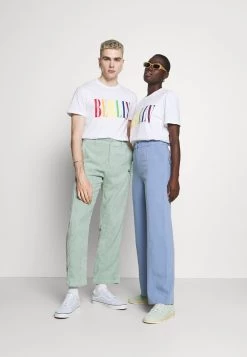 Pier One PRIDE - T-shirt imprimé Soldes t-shirts col rond homme -Promos Pier One Boutique 7e0f647a79e6424a9be425191074a054