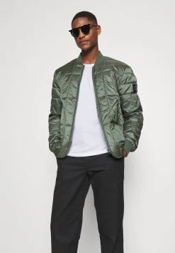 Pier One T-shirt imprimé Prix Cassé t-shirts col rond homme -Promos Pier One Boutique 7e2765f5c8aa422982ddb7e42491c194