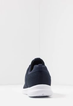 Prix Cassé Pier One Baskets basses baskets & sneakers rond unisex -Promos Pier One Boutique 81c80342d55a4e4b8c2492f3875beb29