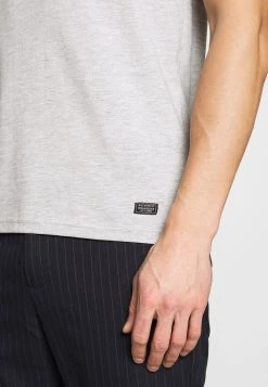 Pier One T-shirt basique Soldes t-shirts col en v homme -Promos Pier One Boutique 830be4d281aa4b0dac1488331ee88bd4