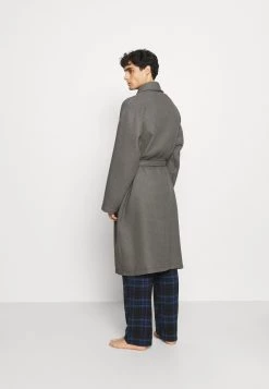 Pier One Discount En Ligne Peignoir sous-vêtements & chaussettes col châle homme 15 Pier One Discount En Ligne Peignoir sous-vêtements & chaussettes col châle homme -Promos Pier One Boutique 843aae18dd354ecea874e718391b9416