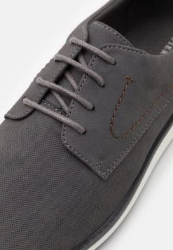 Pier One Prix Dégriffé Chaussures à lacets derbies et richelieus rond homme -Promos Pier One Boutique 851384d714aa4721a8163c2799042a58