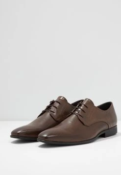 Prix Dégriffé Pier One Derbies & Richelieus derbies et richelieus carré homme -Promos Pier One Boutique 8578058a834b4574a278ecdf3c390802