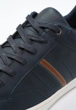 Pier One Baskets basses Première Qualité sneakers rond homme -Promos Pier One Boutique 85cf28f6241743a4a66423b45e0796d8