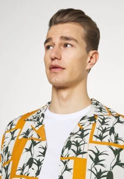 Pier One T-shirt imprimé Prix Imbattable t-shirts col rond homme 13 Pier One T-shirt imprimé Prix Imbattable t-shirts col rond homme -Promos Pier One Boutique 8a676e91ded74c849fc7b3593d70ef65