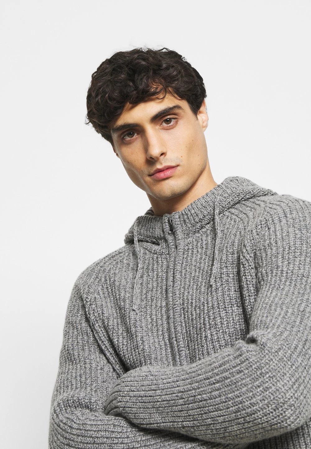 Pier One Réduction Gilet pulls & gilets capuche homme 3 Pier One Réduction Gilet pulls & gilets capuche homme