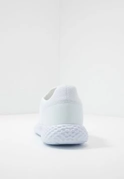 Pier One UNISEX - Baskets basses Prix Refroidis sneakers rond homme -Promos Pier One Boutique 8fe493bf46434919ad52f3f2b166664b