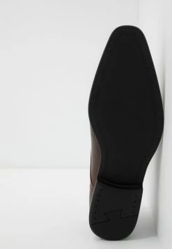 Prix Dégriffé Pier One Derbies & Richelieus derbies et richelieus carré homme -Promos Pier One Boutique 8fe8860d4eb942cf935dd8d8b749f140