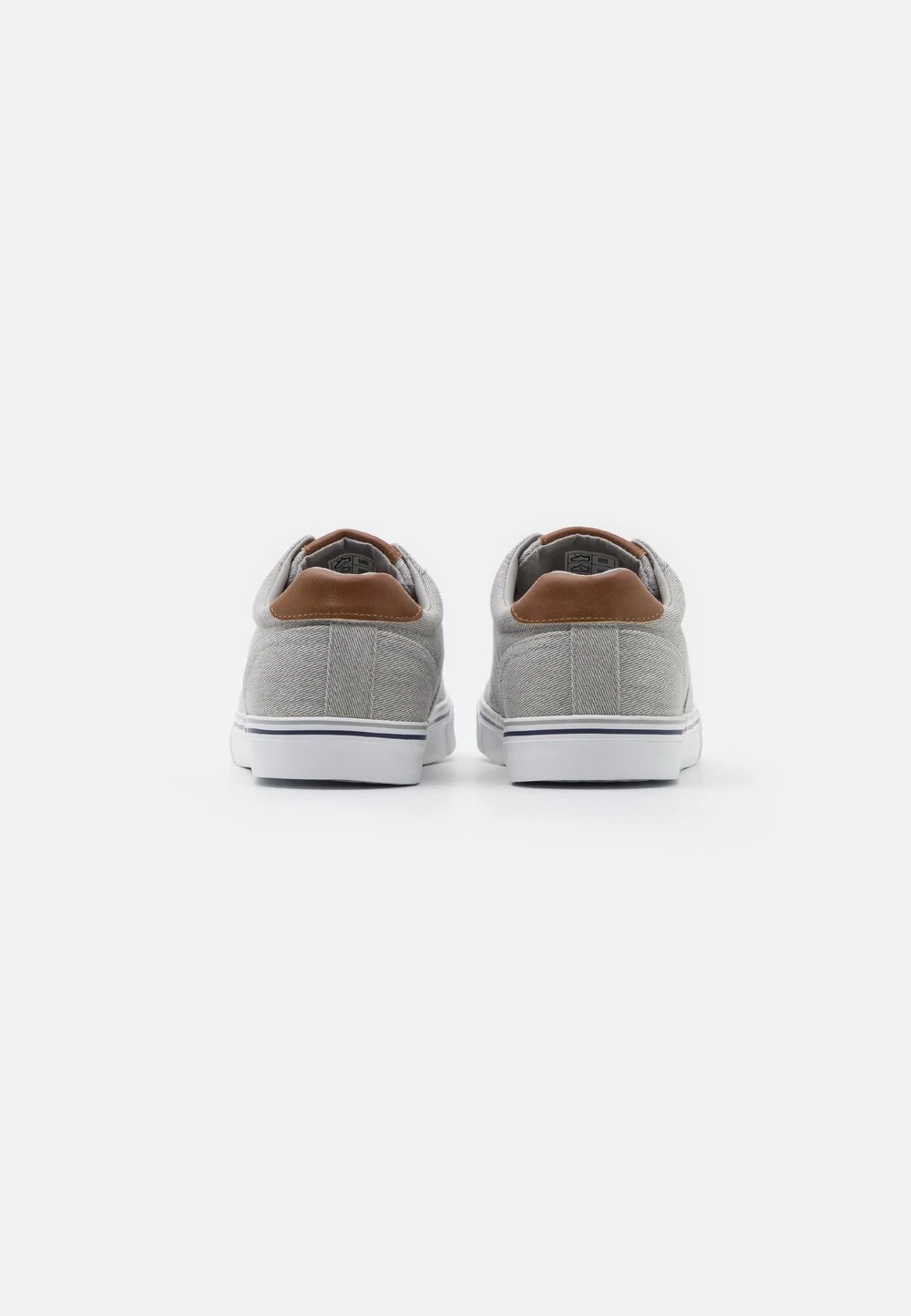 Prix Dégriffé Pier One UNISEX - Baskets basses sneakers rond 5 Prix Dégriffé Pier One UNISEX - Baskets basses sneakers rond – Image 3