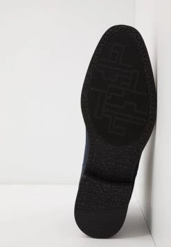 Prix Légers Pier One Bottines bottes rond homme 12 Prix Légers Pier One Bottines bottes rond homme -Promos Pier One Boutique 912aa70cec224292b00be7a73e63fbb4