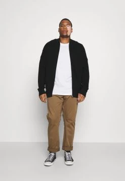 Pier One Gilet Prix Dynamité pulls et gilets col officier homme -Promos Pier One Boutique 91a5d970958d4e7785bd3cd9dba4618d