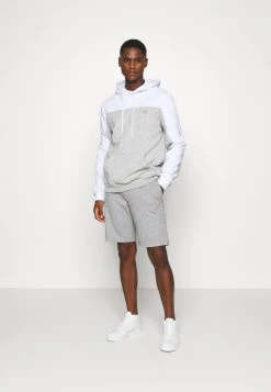 Pier One Pantalon de survêtement Prix Bradés pantalons normale homme -Promos Pier One Boutique 946a148b538145178f8b44f37b723dec