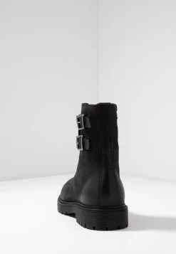 Pier One Santiags 50% Off De Vente bottes rond homme -Promos Pier One Boutique 94e36d921b0a4d57888c16e7c50b84f4