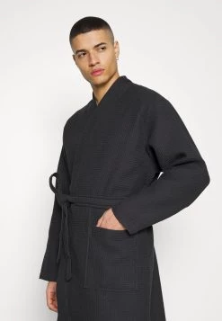 Prix Malin Pier One Peignoir sous-vêtements & chaussettes col châle homme 12 Prix Malin Pier One Peignoir sous-vêtements & chaussettes col châle homme -Promos Pier One Boutique 950d108a9ed24210b65a291f5f9f11cf