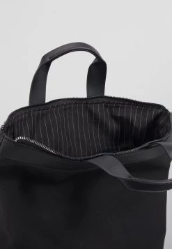 Prix Équitable Pier One UNISEX - Sac à dos sacs compartiment pour téléphone portable -Promos Pier One Boutique 97a14564f960490a817611053ade9f36