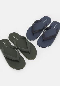 Pier One En promotion 2 PACK - Tongs sandales et tongs ouvert homme -Promos Pier One Boutique 98c68cd56e3c4bfc9f377cae2c05aed5