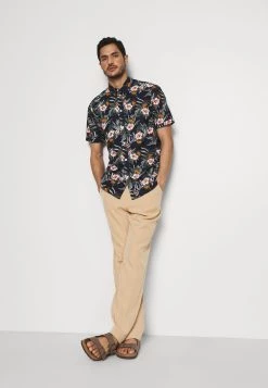 Pier One Chemise Soldes En Ligne chemises col kent homme 14 Pier One Chemise Soldes En Ligne chemises col kent homme -Promos Pier One Boutique 99a8286a13da4ec6ab892694661406b1