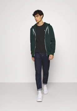 Pier One Vendre-Réclame T-shirt imprimé t-shirts & polos col rond homme -Promos Pier One Boutique 99e16c3ea32a41d5bc458dc9715055bf